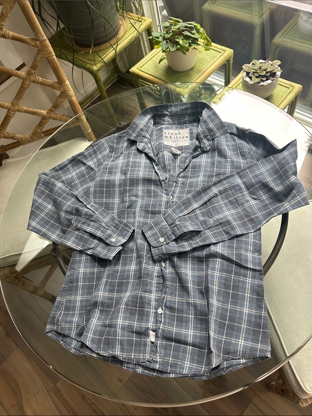 Frank & Eileen  women’s Blue Plaid Button-Up Shirt